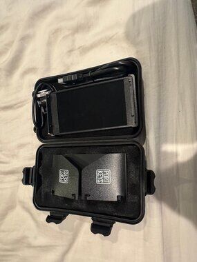 PortKeys 7 Inch 4K Monitor with Dual Battery Charger Case